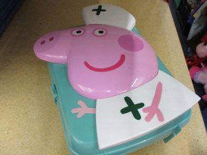 Peppa pig medicine case 